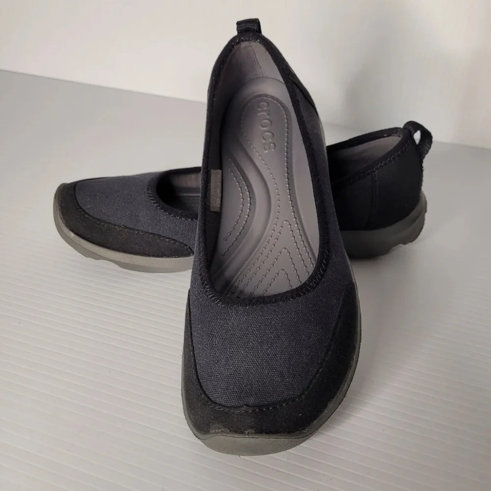 CROCS Comfort Slip On Black Shoes Size 6 Ballet Flats - Picture 1 of 9